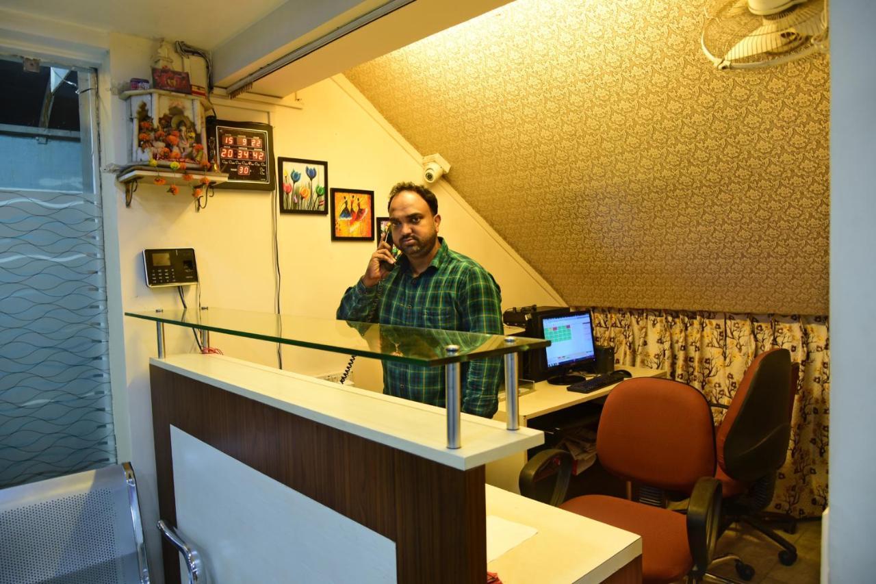 Reliable Inn Calcutta Exterior foto