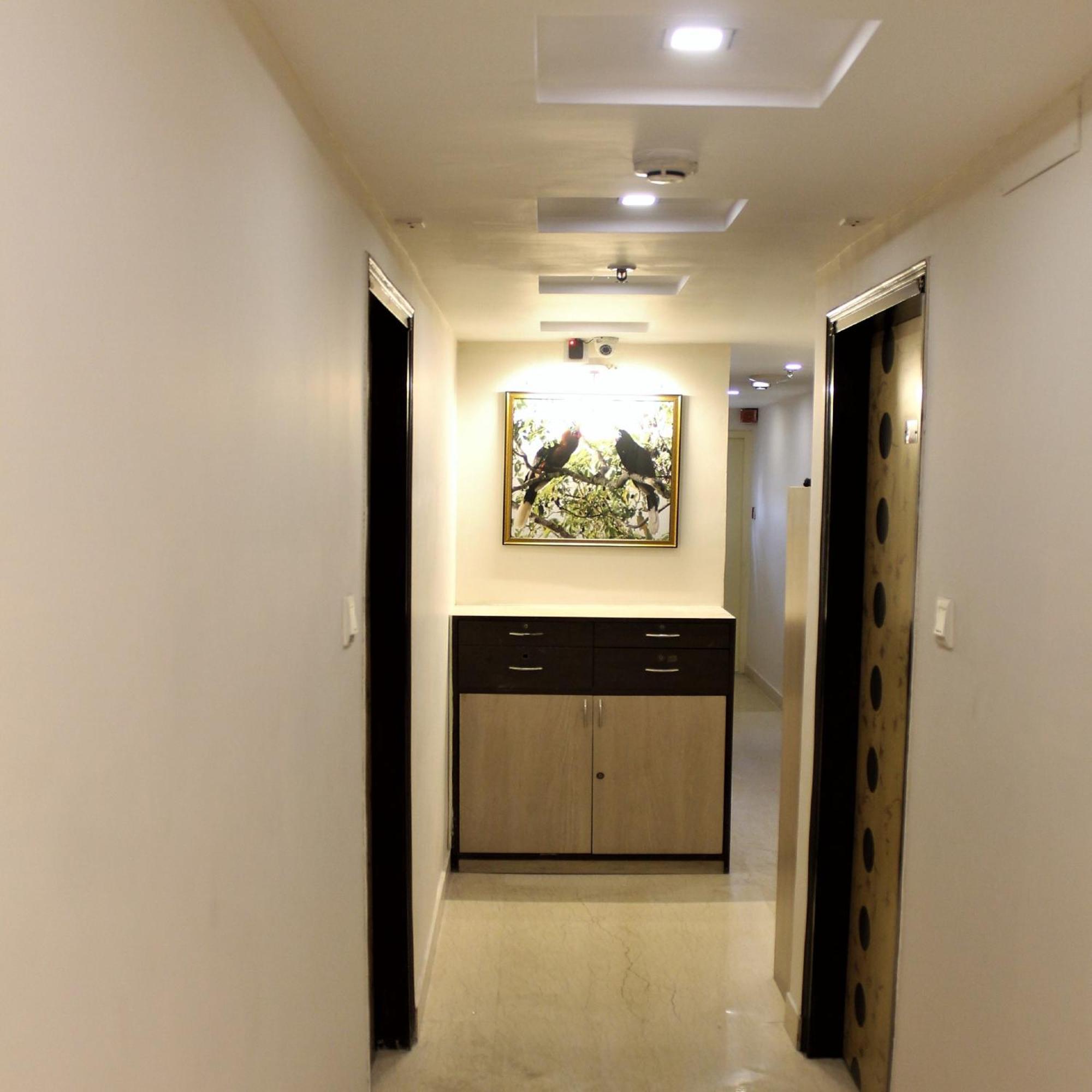 Reliable Inn Calcutta Exterior foto