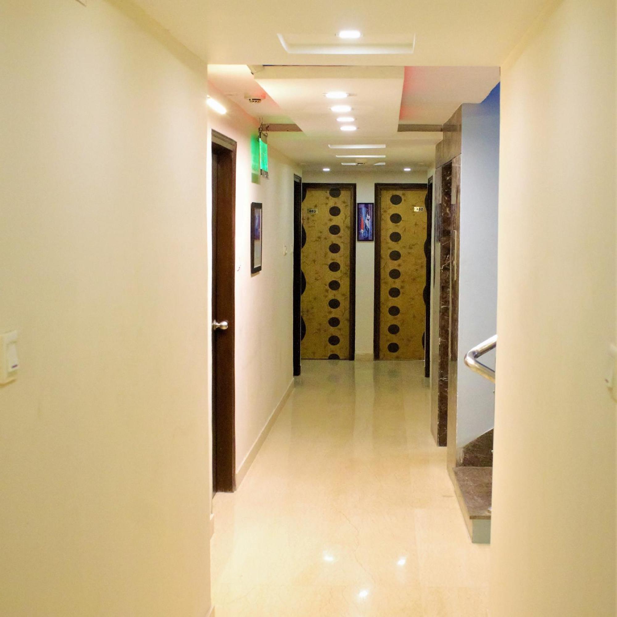 Reliable Inn Calcutta Exterior foto