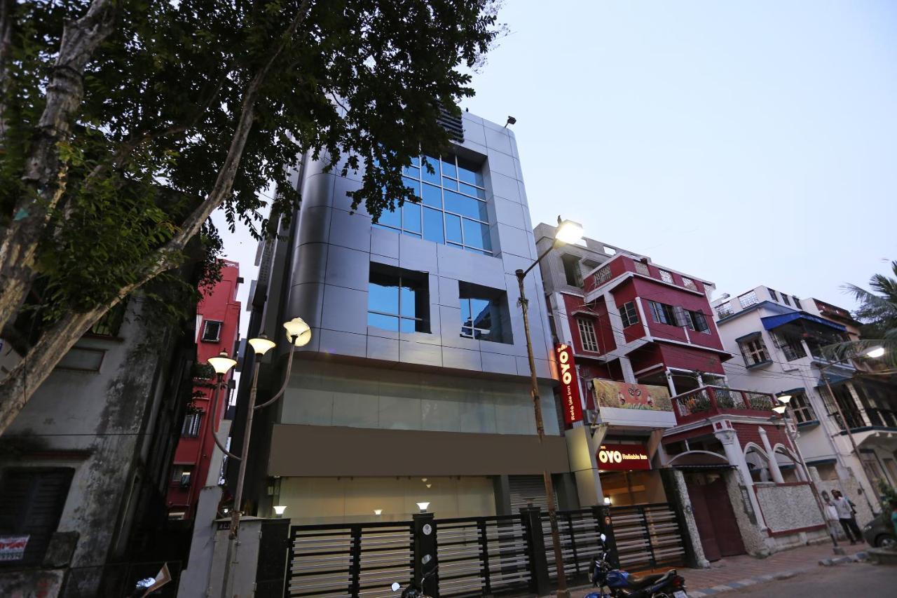 Reliable Inn Calcutta Exterior foto