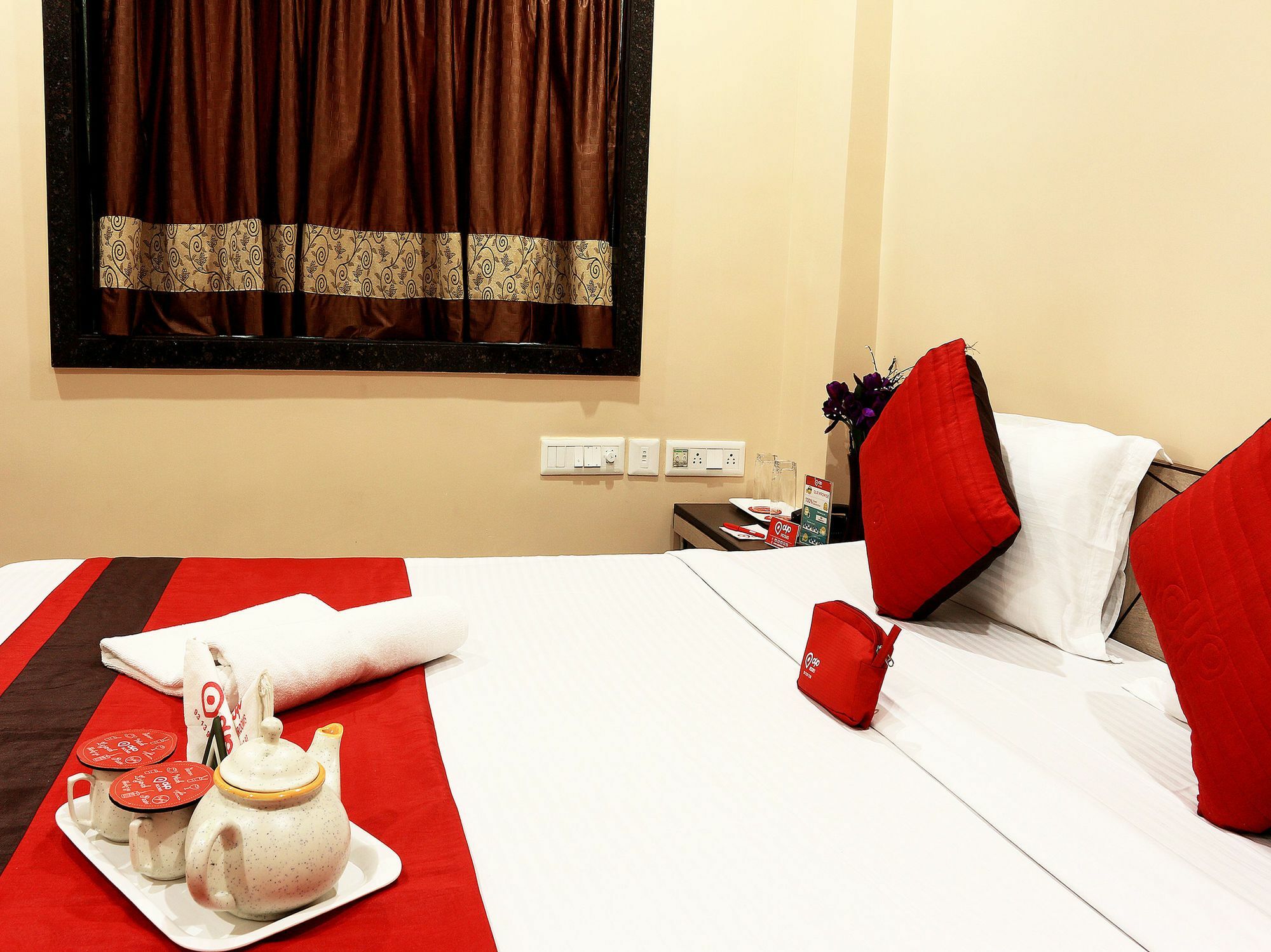 Reliable Inn Calcutta Exterior foto
